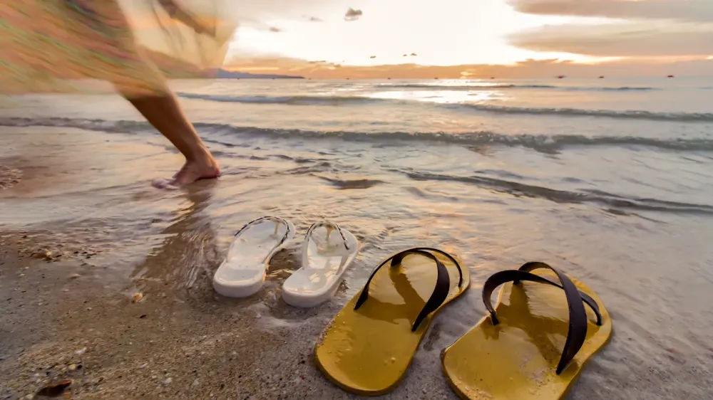 spring travel sandals